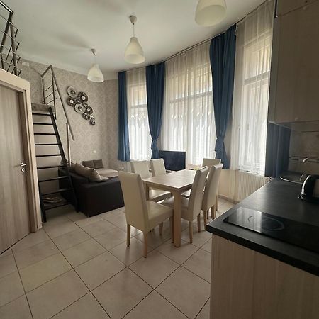 Bright Apartment In The Most Beautiful Street Of Budapest Vaci Street, Fashion Street Esterno foto