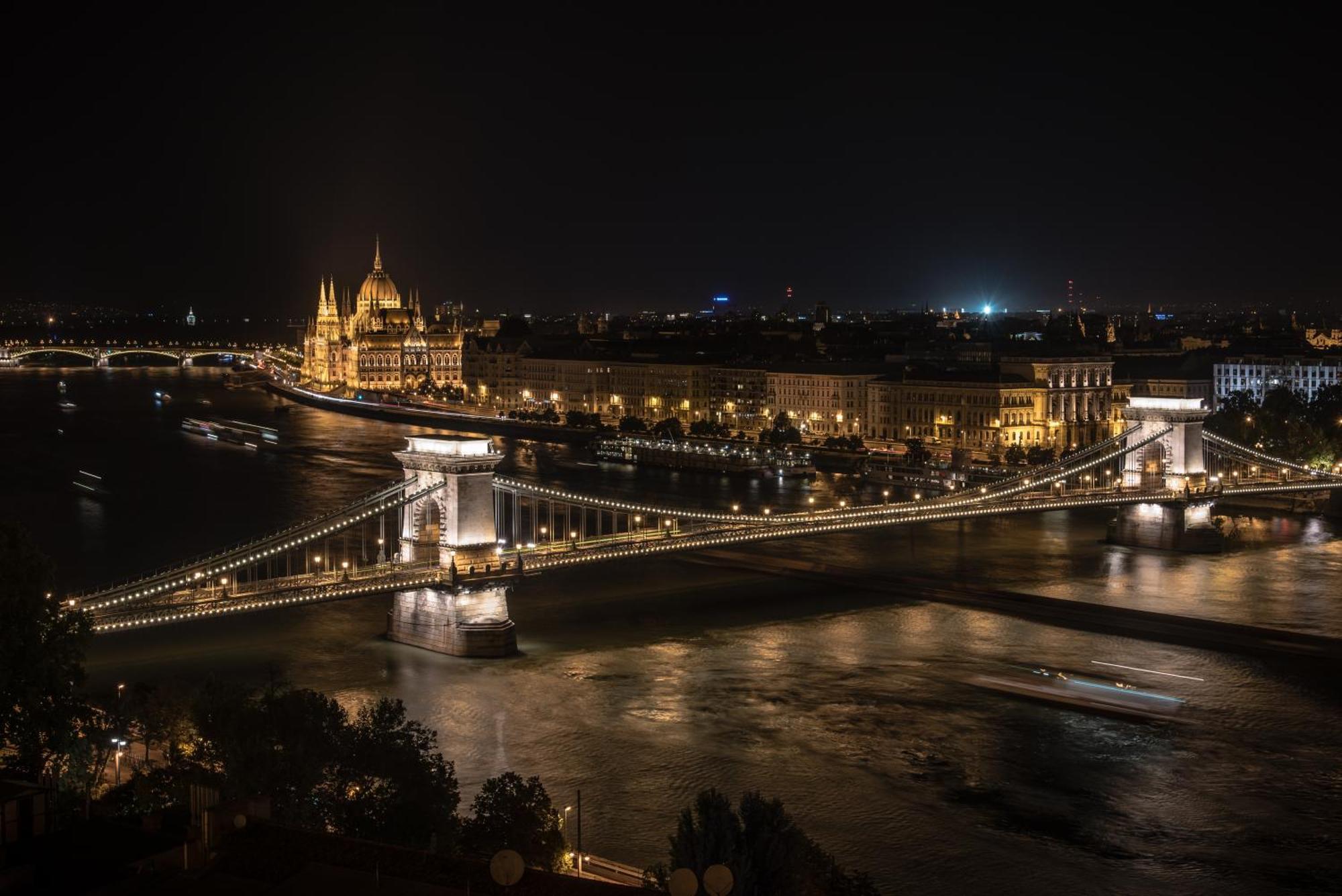 Bright Apartment In The Most Beautiful Street Of Budapest Vaci Street, Fashion Street Esterno foto